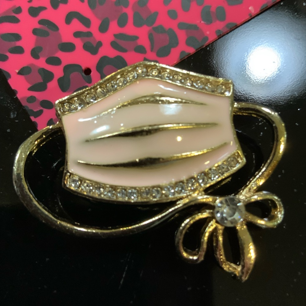 Betsey Johnson Pin Brooch Mask Rhinestones Pink Gold Tone NOS #231